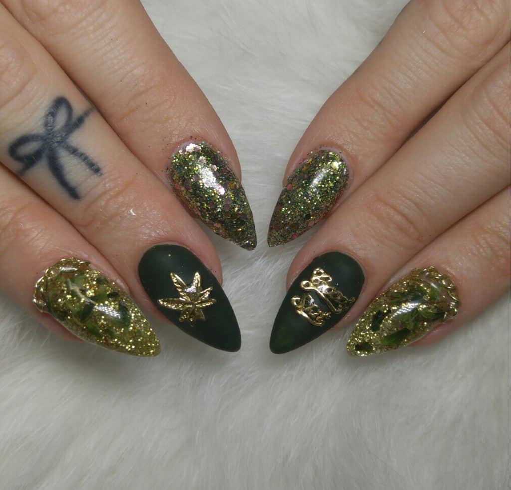 Canni-Mani Weed Nails