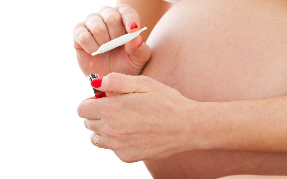 Smoking Weed While Pregnant Side Effects