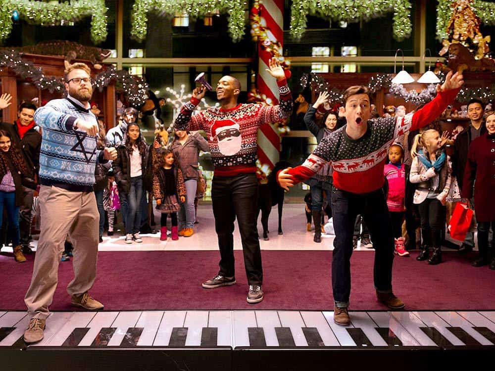 10 Comedies To Watch This Holiday That Put the Green in Christmas 